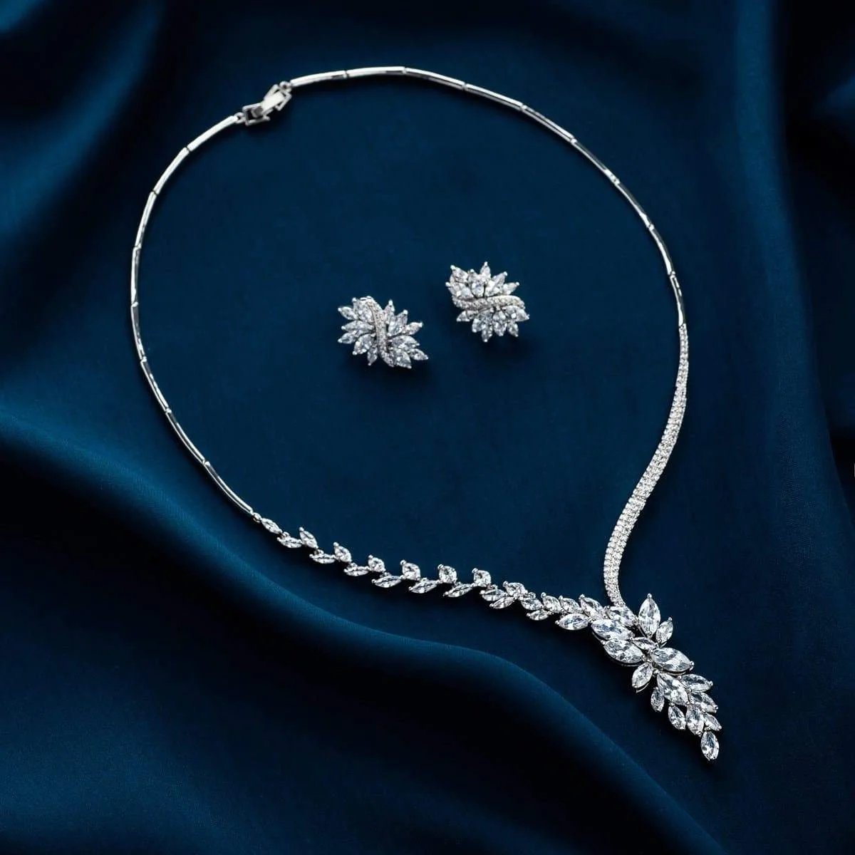 enchanted-necklace-set-necklace-sets-blingvine-301149_1200x